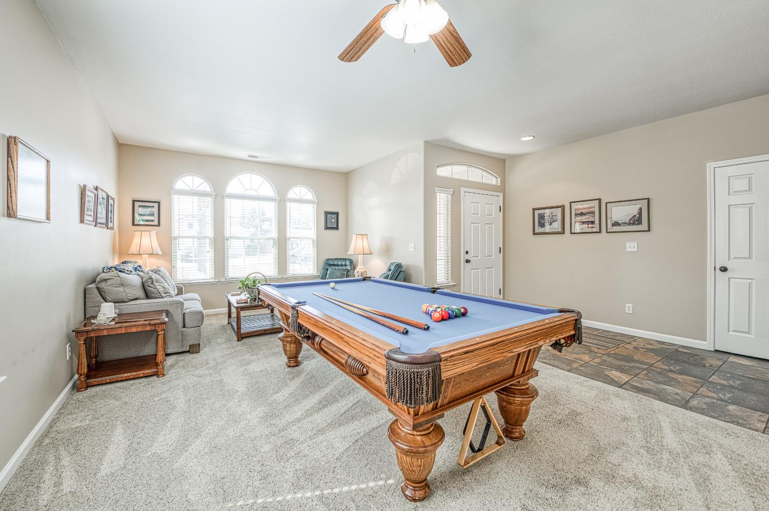 1893 Decatur Ave, Clovis, CA 93611