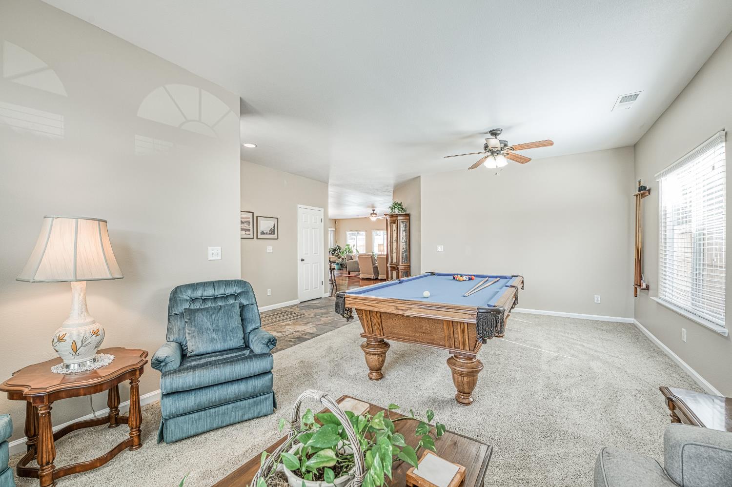 1893 Decatur Ave, Clovis, CA 93611