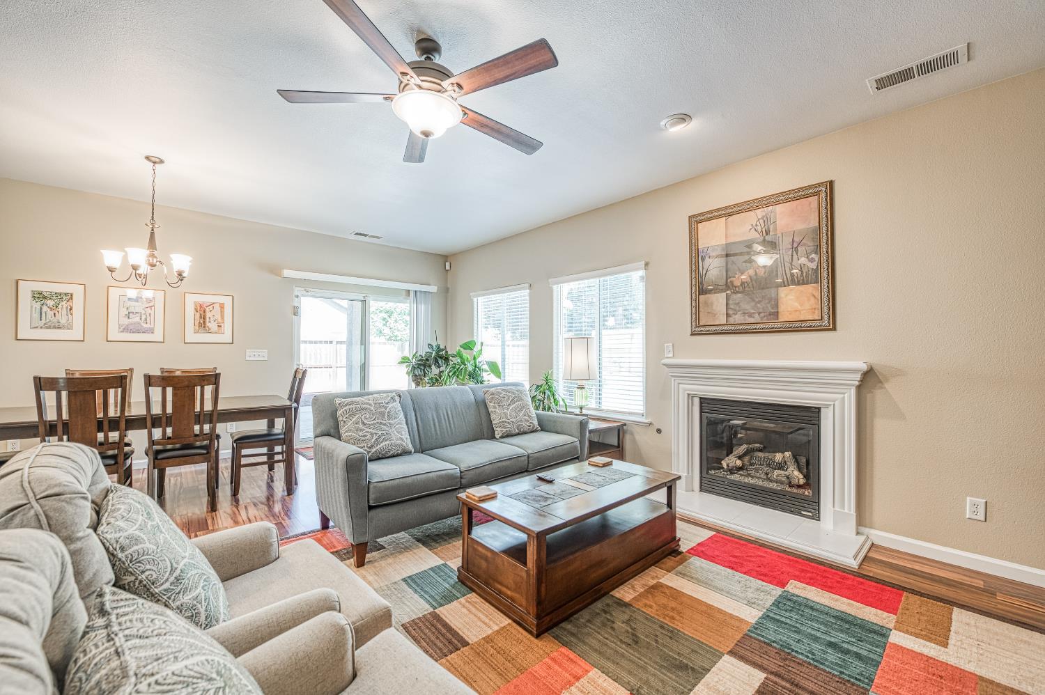 1893 Decatur Ave, Clovis, CA 93611
