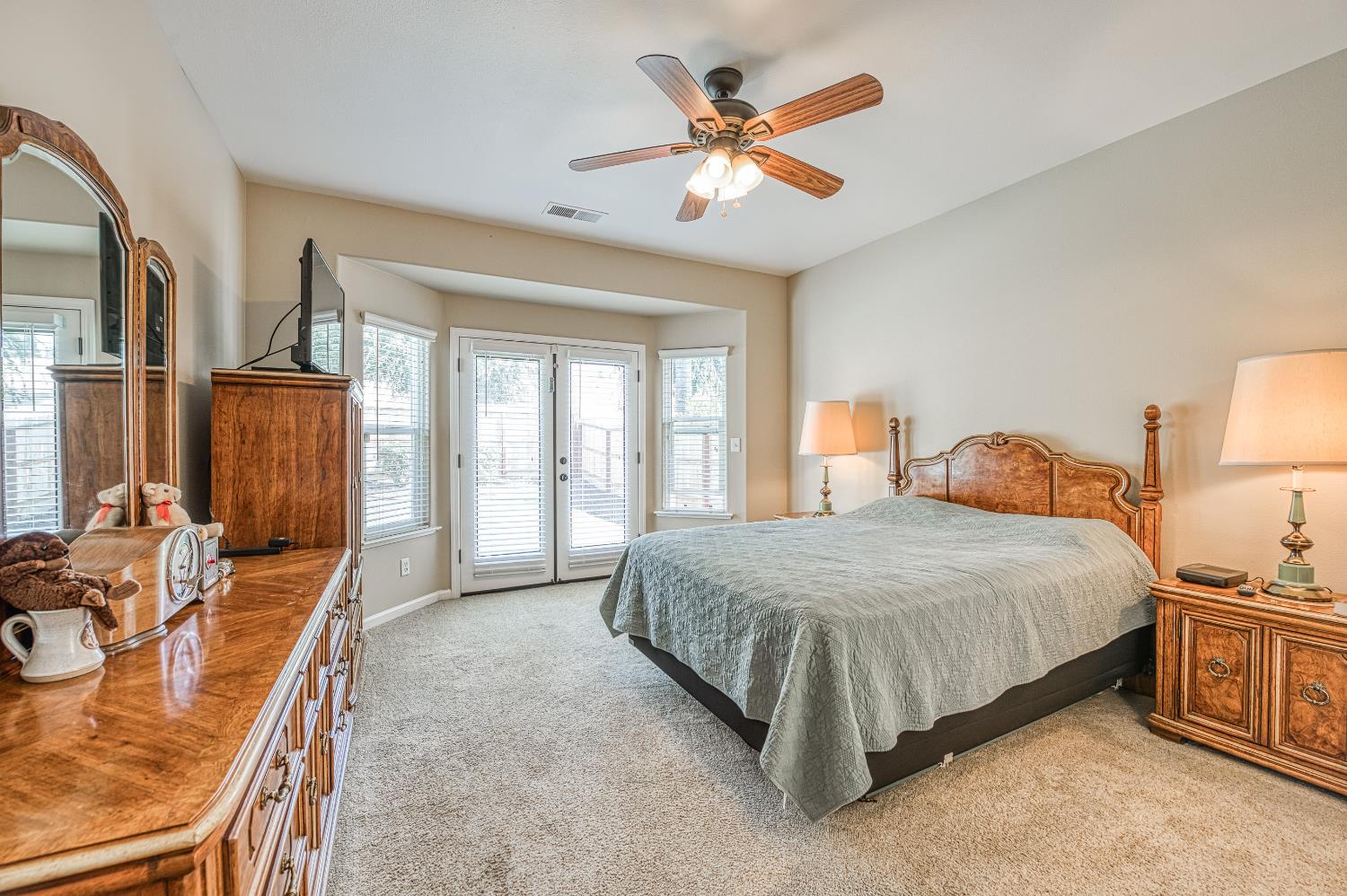 1893 Decatur Ave, Clovis, CA 93611