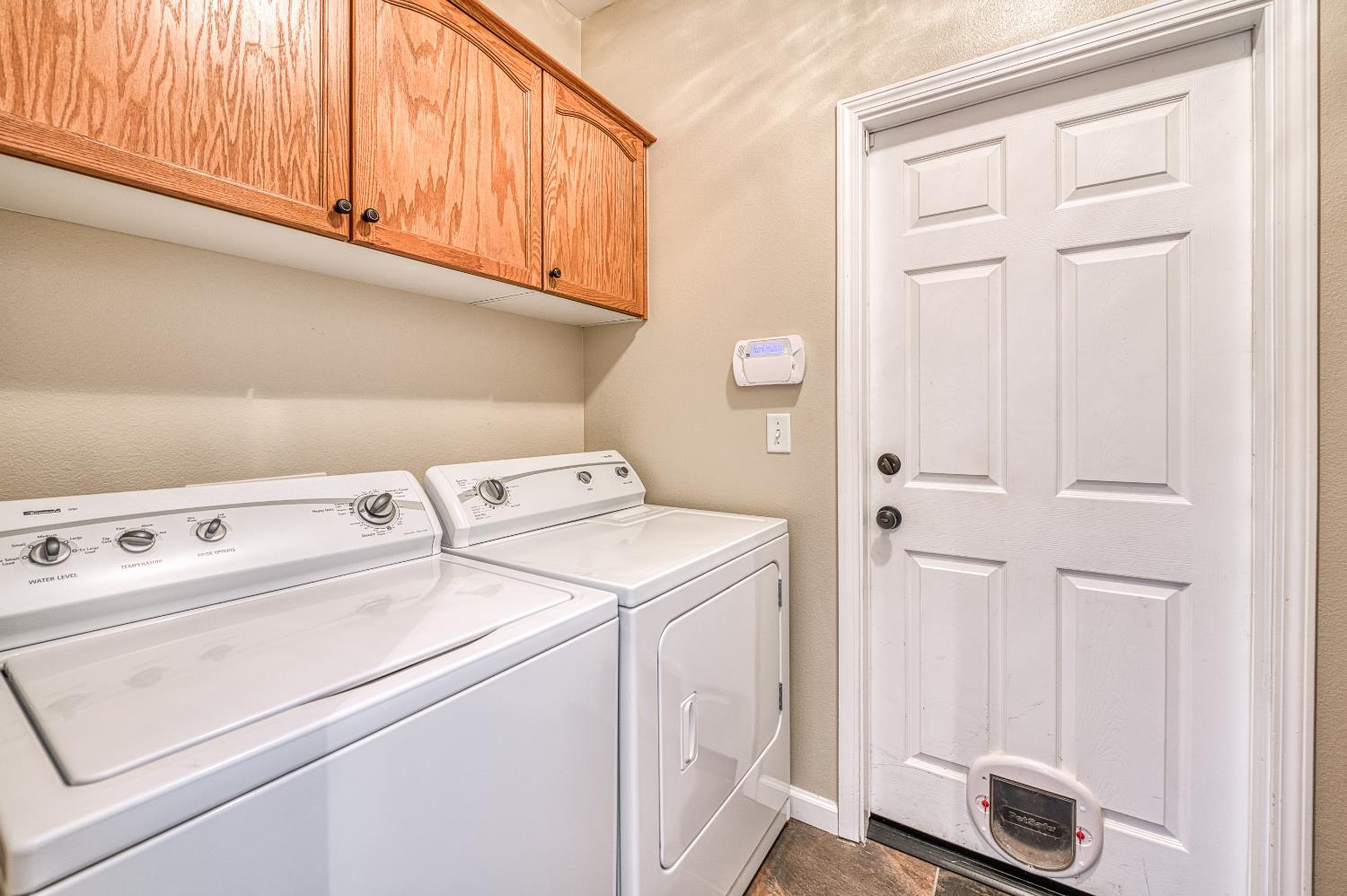 1893 Decatur Ave, Clovis, CA 93611