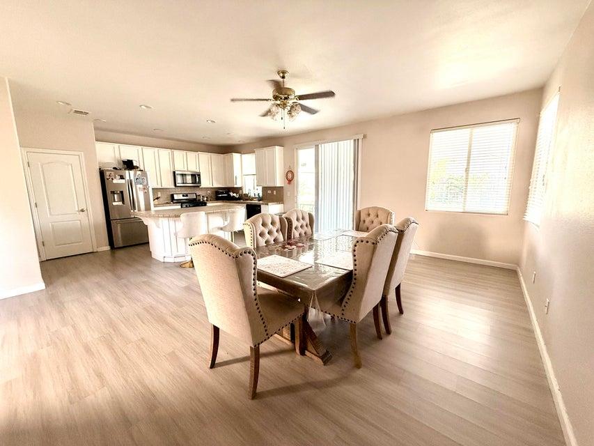 4317 E Cambridge Ave, Visalia, CA 93292
