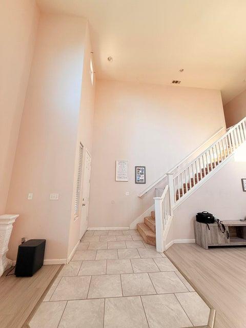 4317 E Cambridge Ave, Visalia, CA 93292
