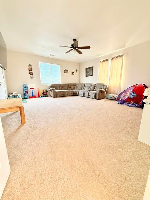 4317 E Cambridge Ave, Visalia, CA 93292