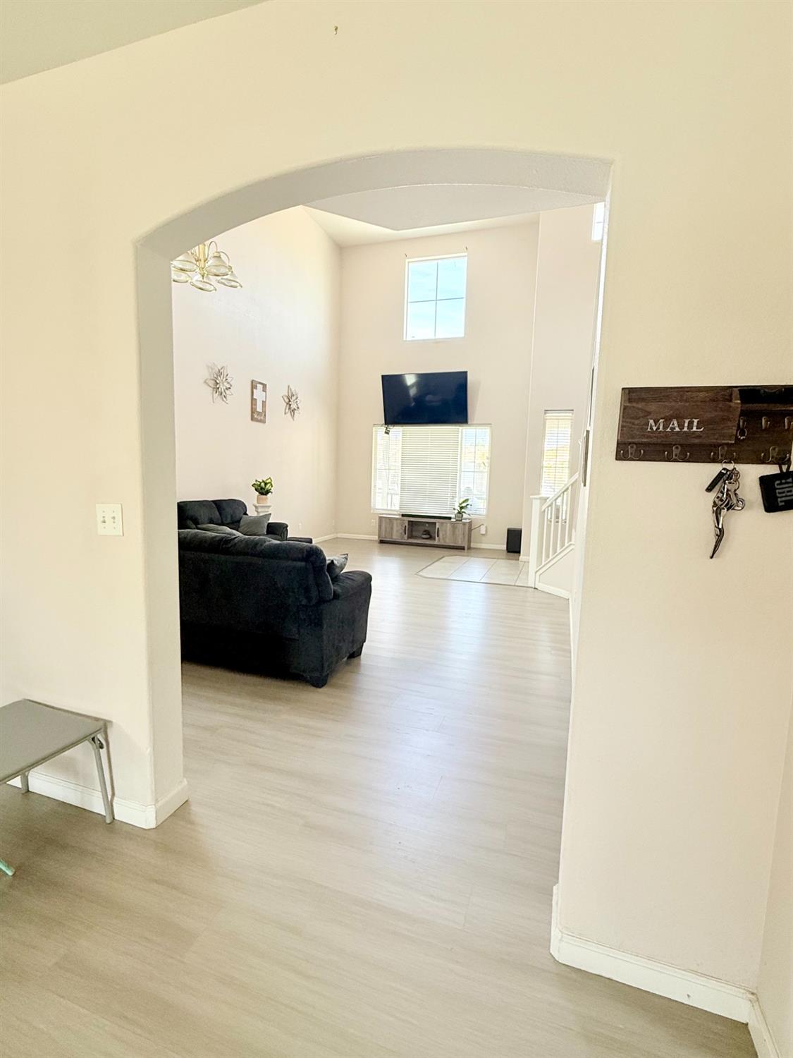 4317 E Cambridge Ave, Visalia, CA 93292