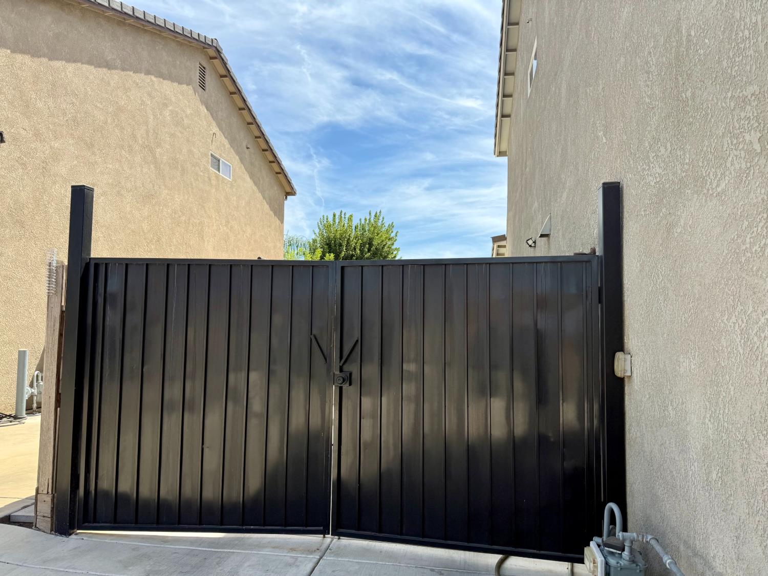 4317 E Cambridge Ave, Visalia, CA 93292