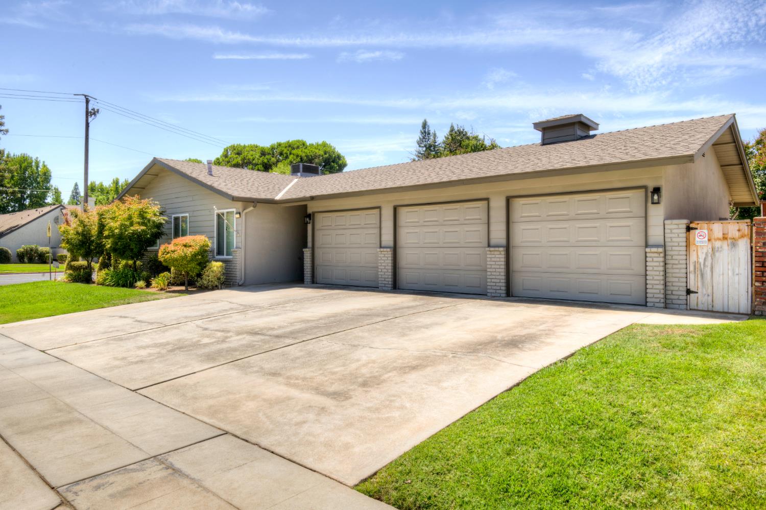 6415 N Remington Ave, Fresno, CA 93704