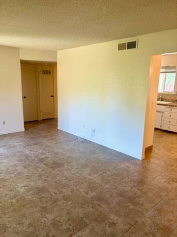 6415 N Remington Ave, Fresno, CA 93704