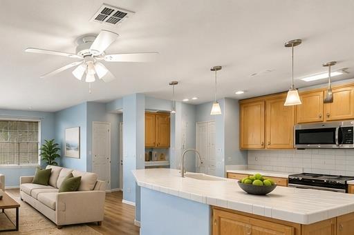 1049 Stanford Ave, Madera, CA 93637