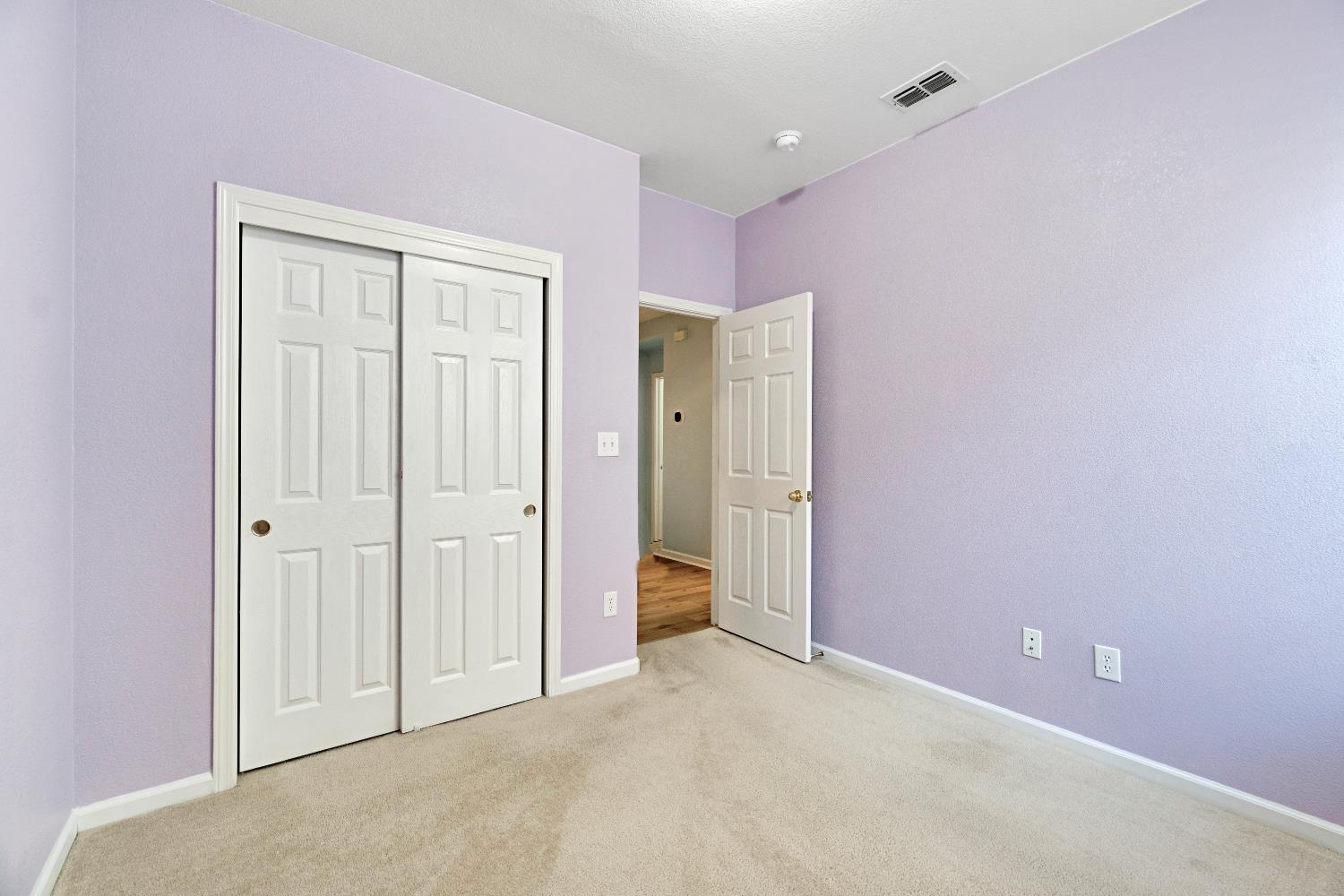 1049 Stanford Ave, Madera, CA 93637