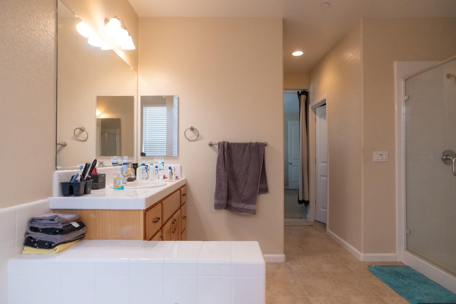 4869 Langley Way, Merced, CA 95348