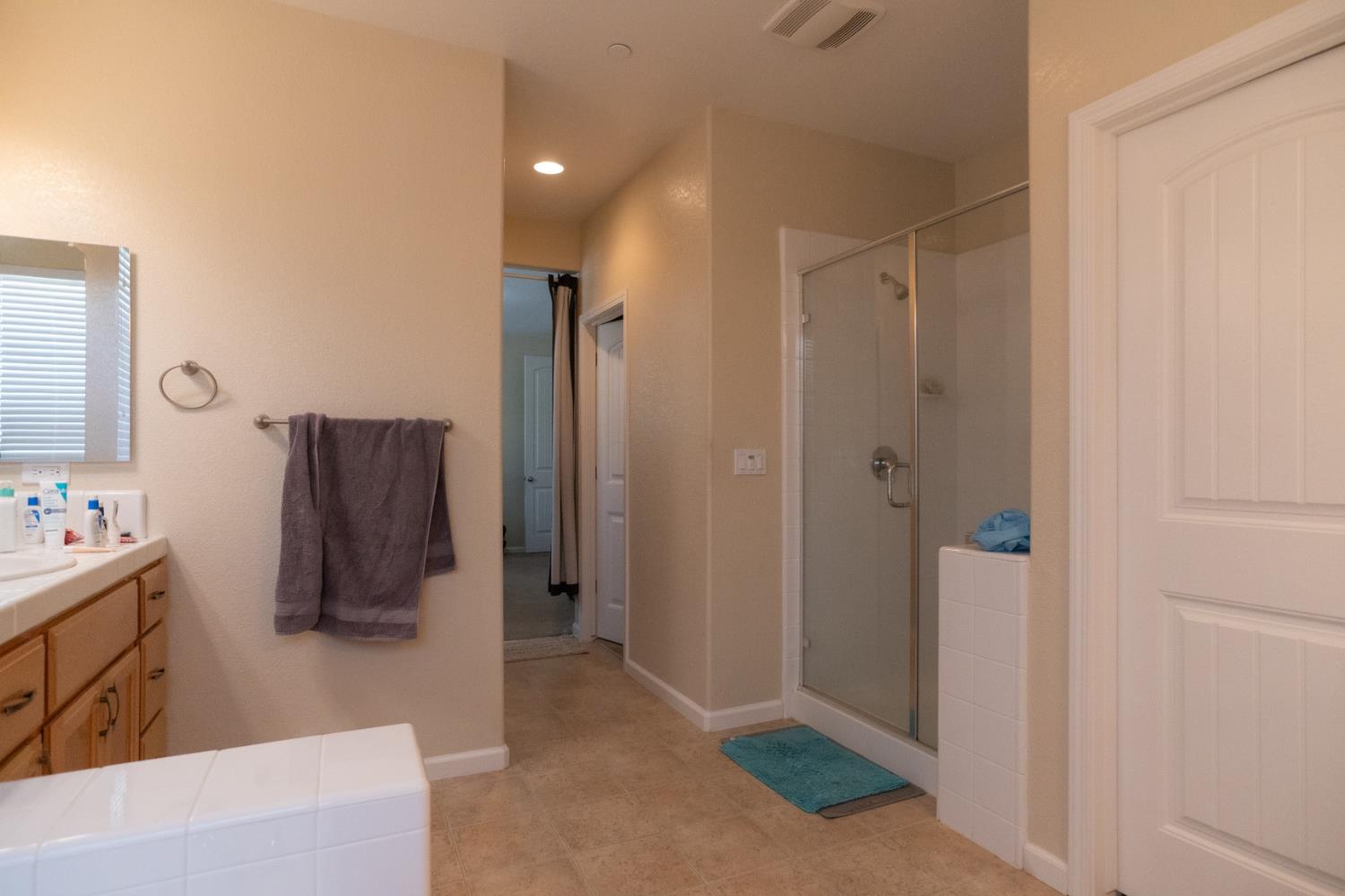4869 Langley Way, Merced, CA 95348