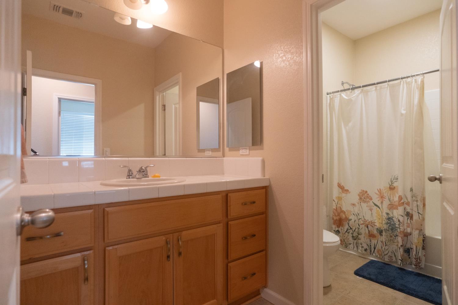 4869 Langley Way, Merced, CA 95348