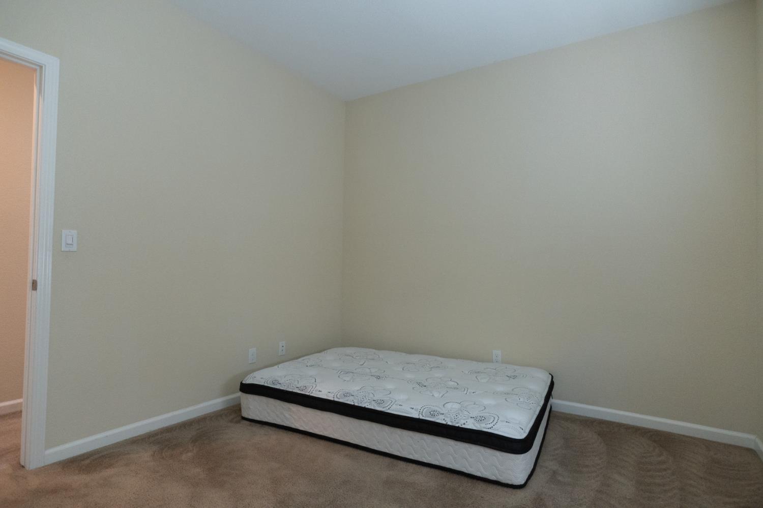 4869 Langley Way, Merced, CA 95348
