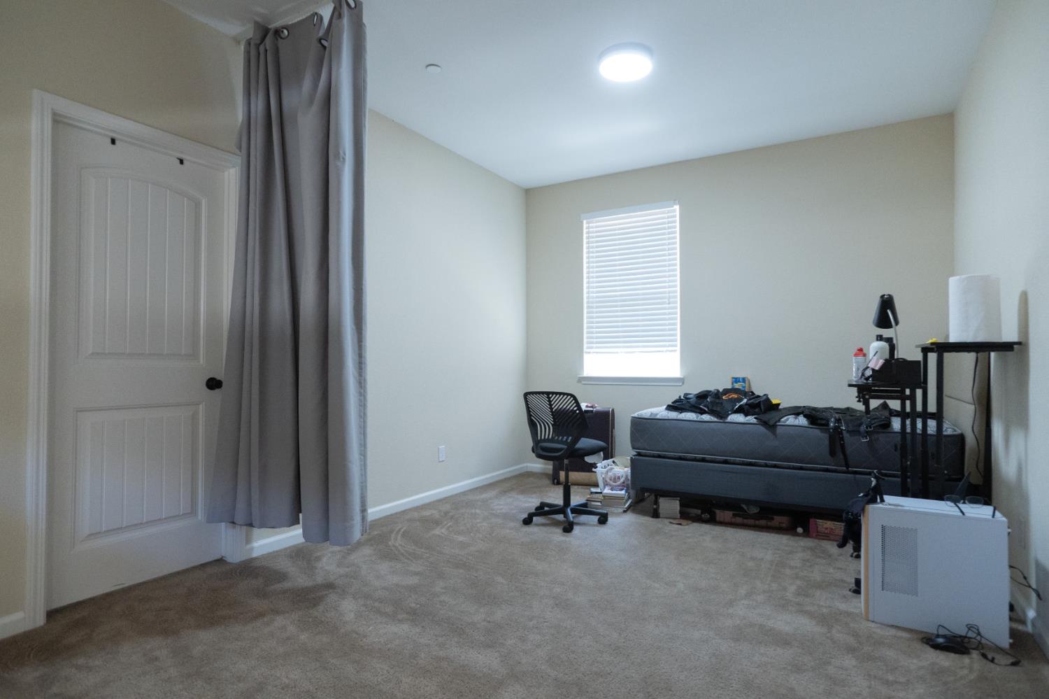 4869 Langley Way, Merced, CA 95348