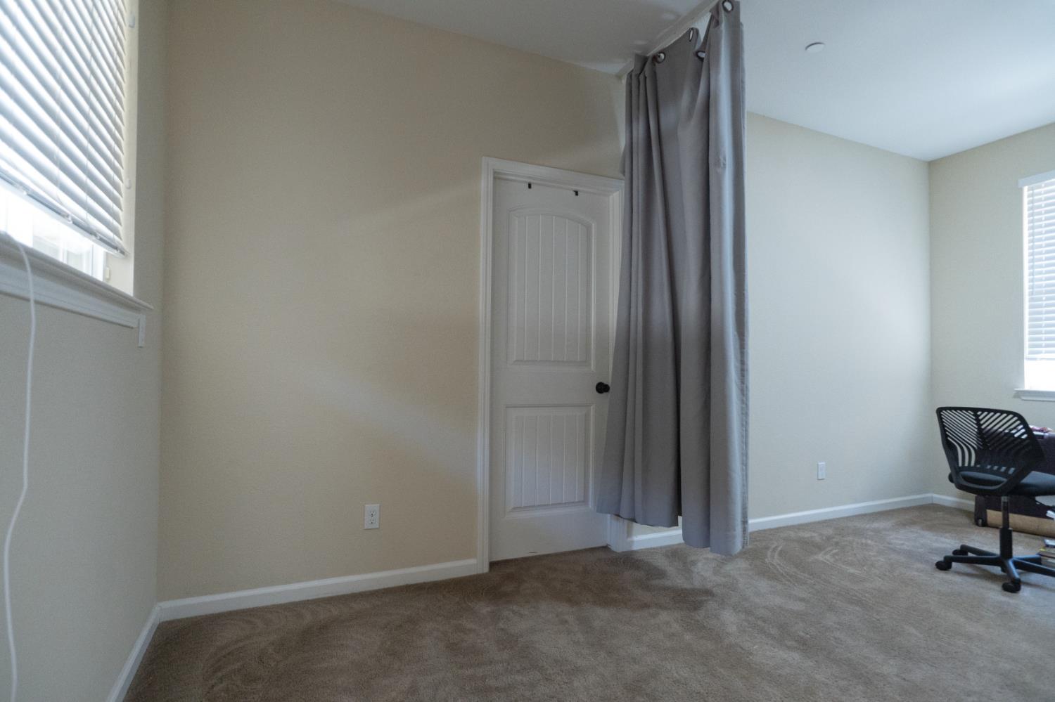 4869 Langley Way, Merced, CA 95348