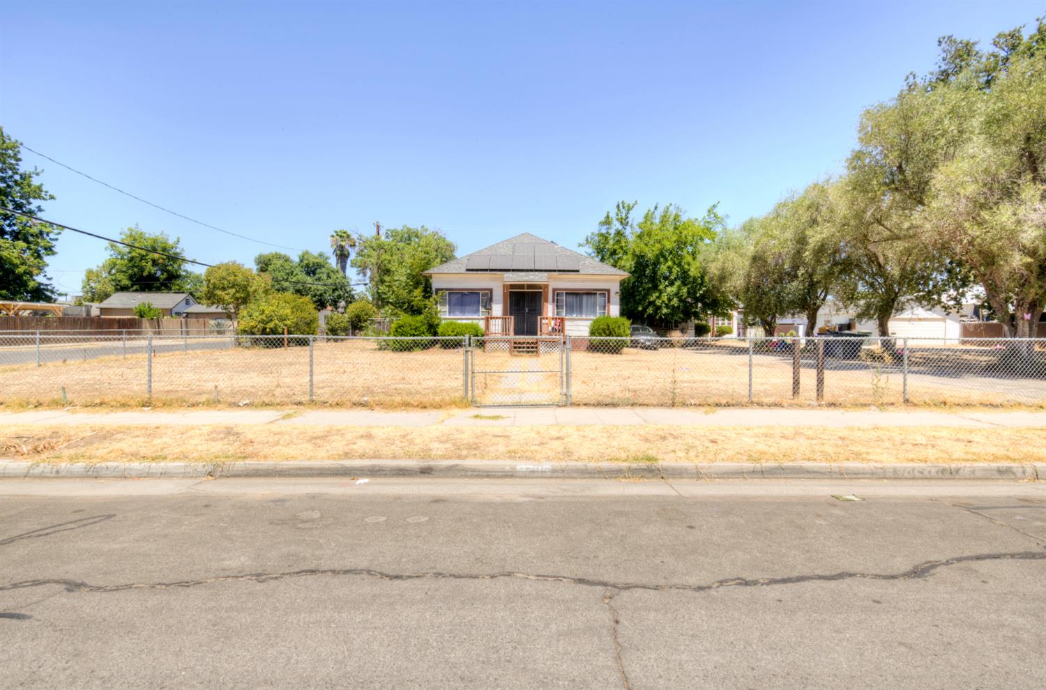 3705 3707 E Iowa Ave, Fresno, CA 93702