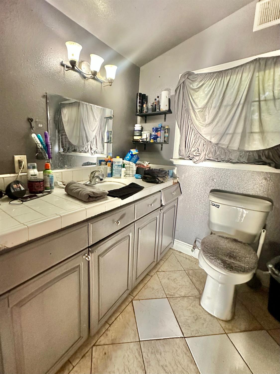 3705 3707 E Iowa Ave, Fresno, CA 93702