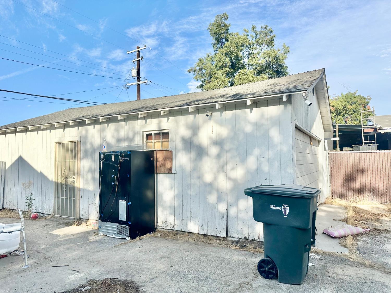 3705 3707 E Iowa Ave, Fresno, CA 93702
