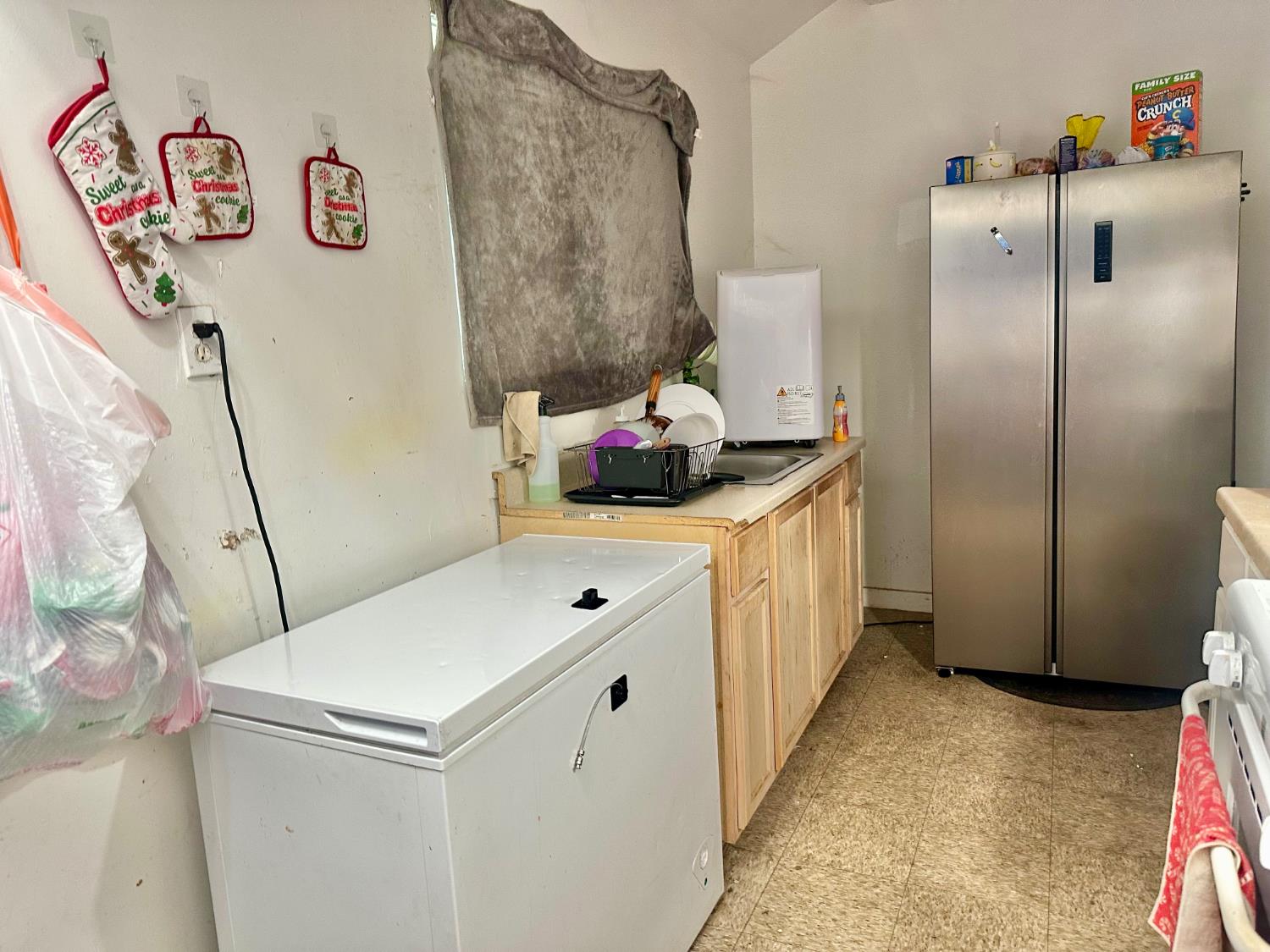 3705 3707 E Iowa Ave, Fresno, CA 93702