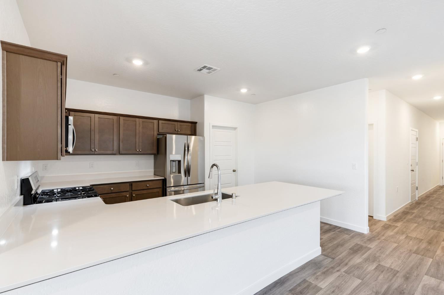 7133 W Willis Ave, Fresno, CA 93723