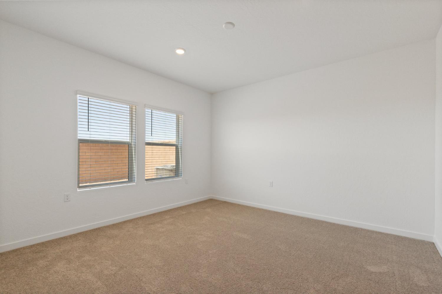 7133 W Willis Ave, Fresno, CA 93723