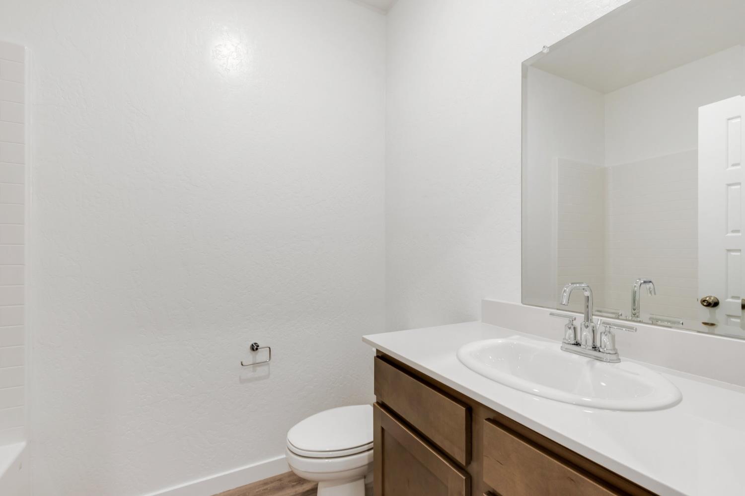 7133 W Willis Ave, Fresno, CA 93723