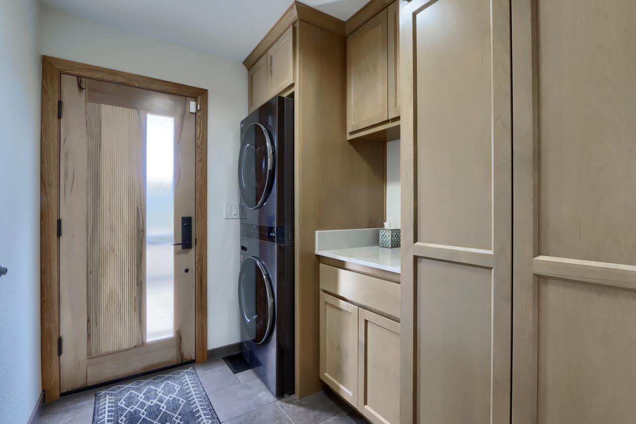 5767 El Capitan, Mariposa, CA 95338