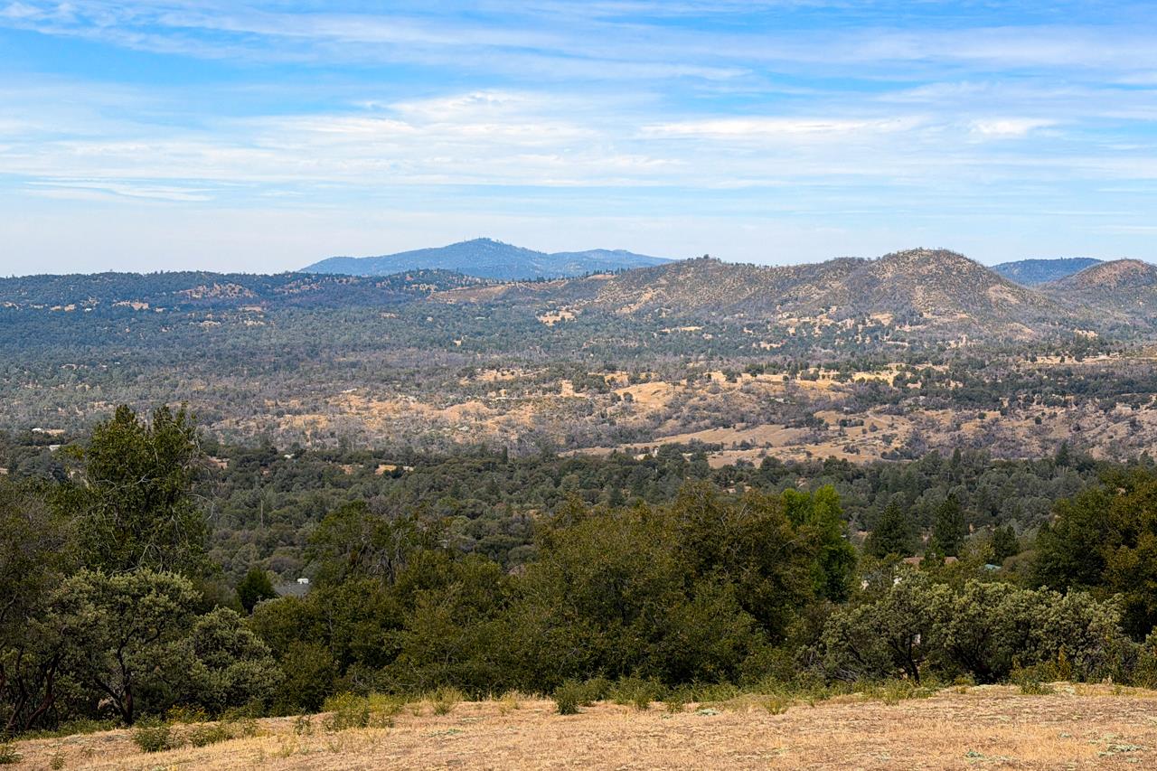 5767 El Capitan, Mariposa, CA 95338