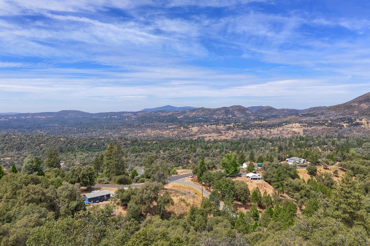 5767 El Capitan, Mariposa, CA 95338