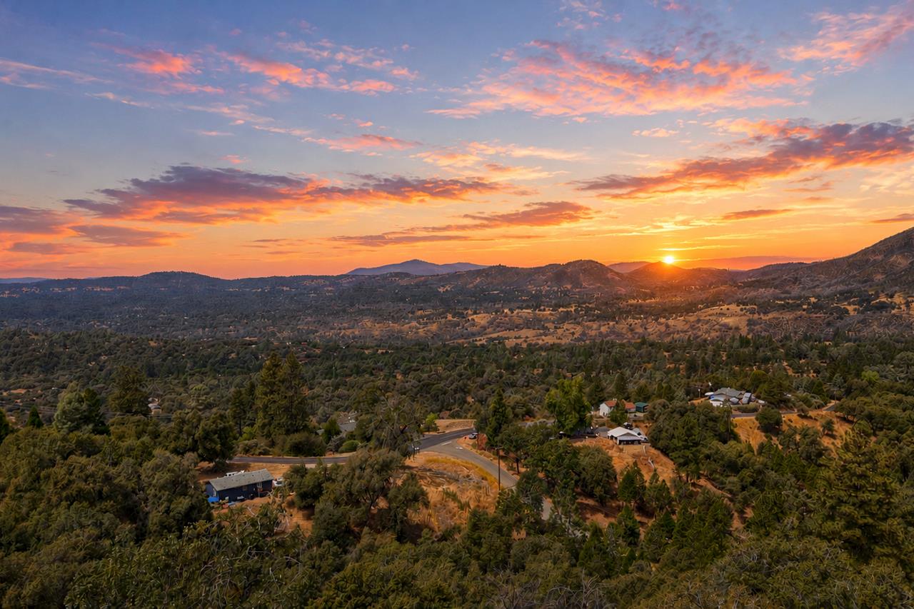 5767 El Capitan, Mariposa, CA 95338