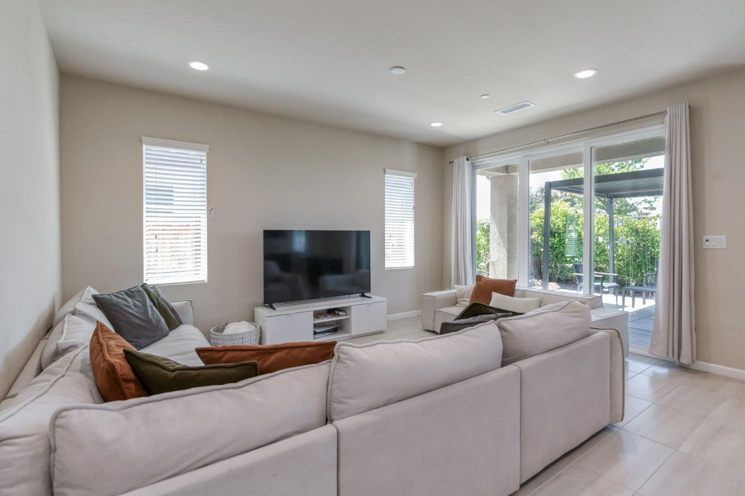4658 Orchard Hills Rd, Madera, CA 93636