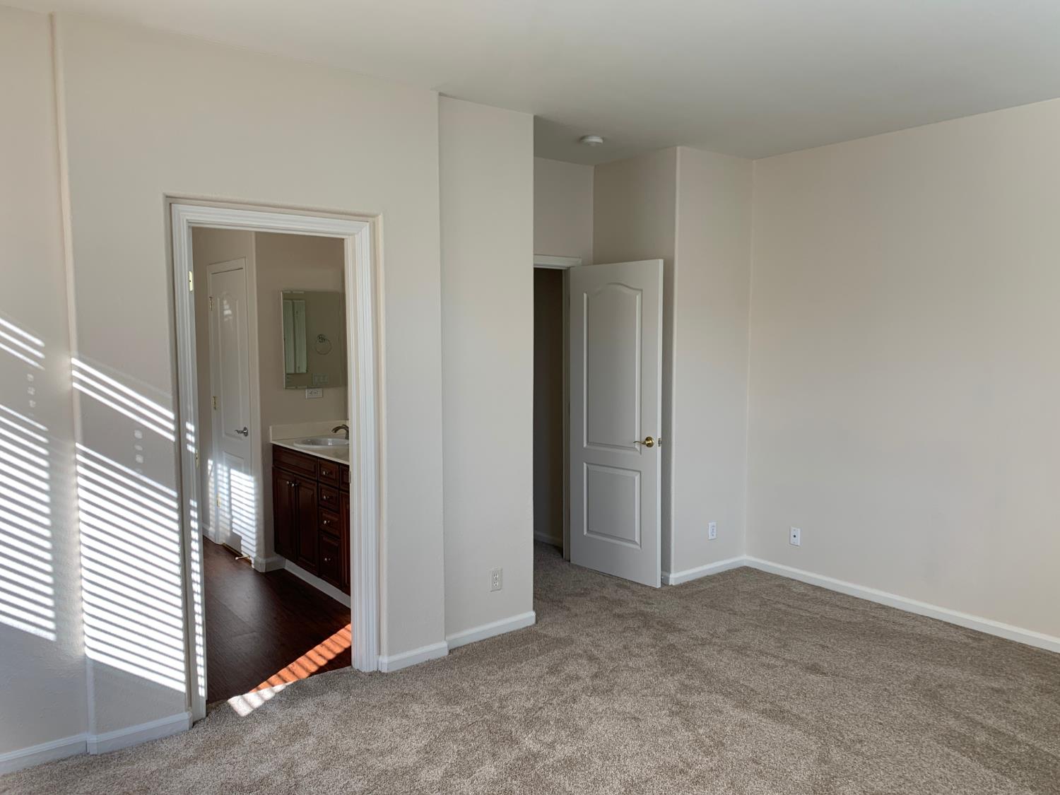 5401 W University Ave, Fresno, CA 93722