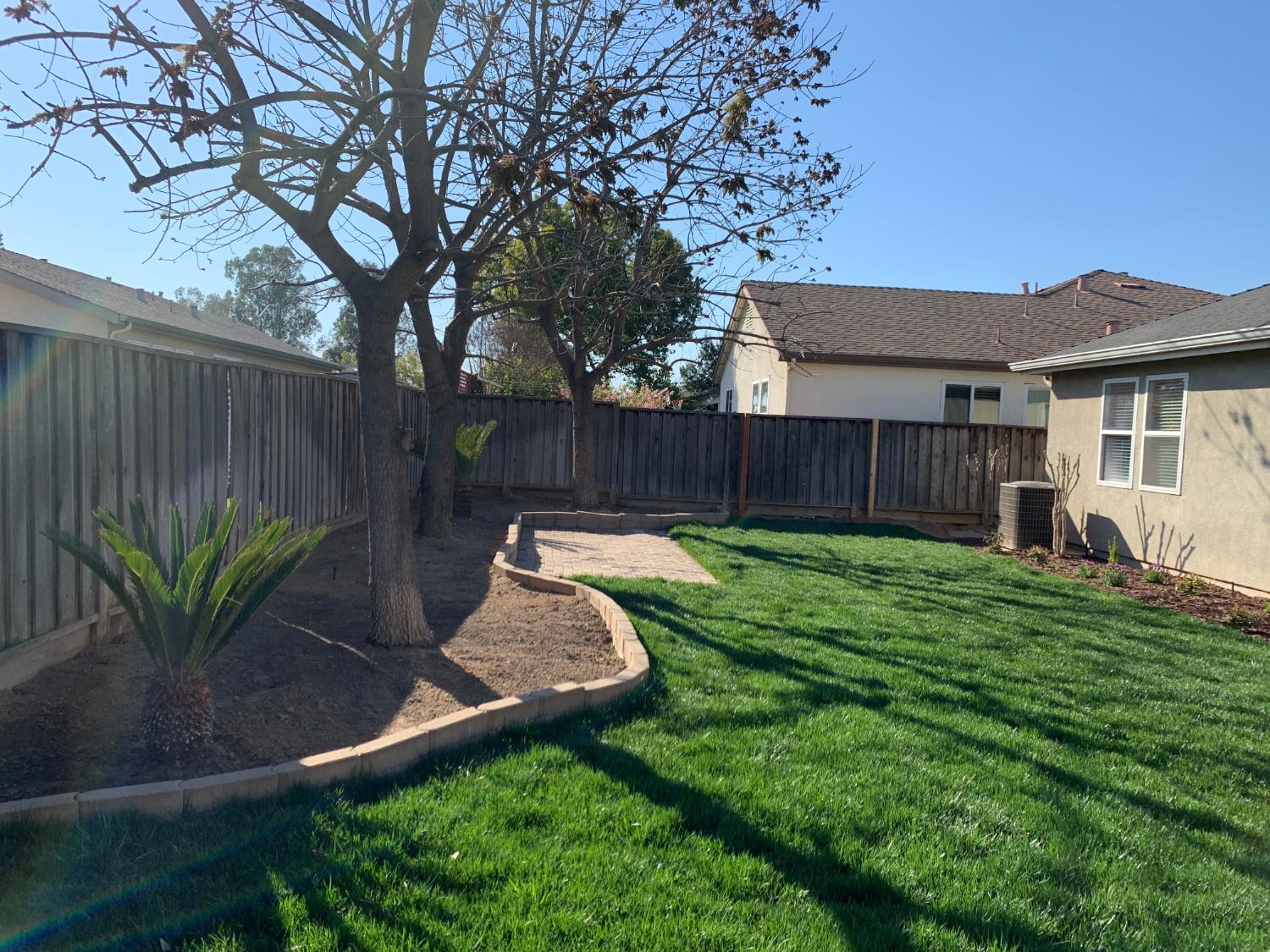 5401 W University Ave, Fresno, CA 93722