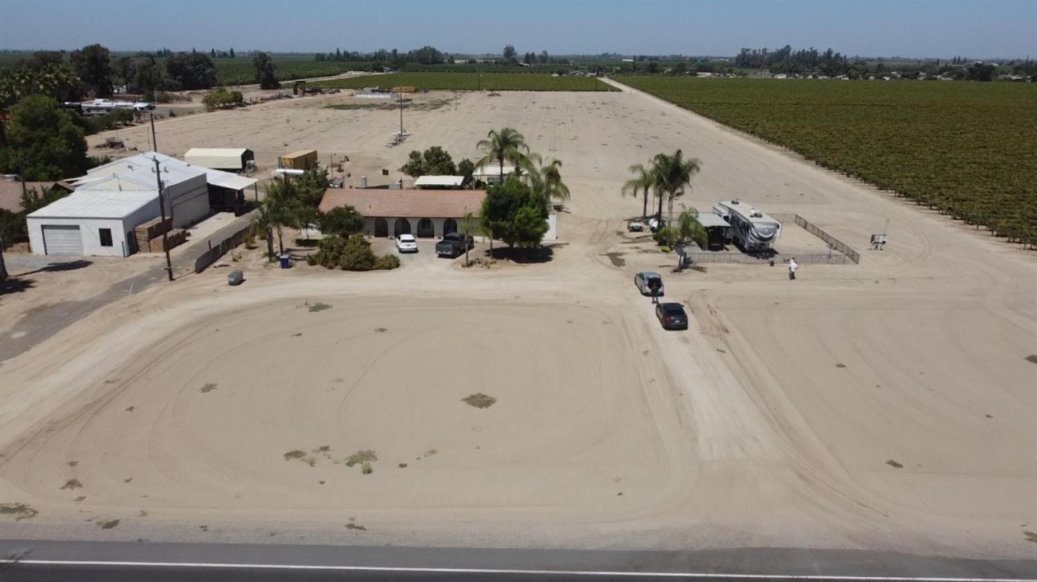 11736 W Jensen Ave, Kerman, CA 93630