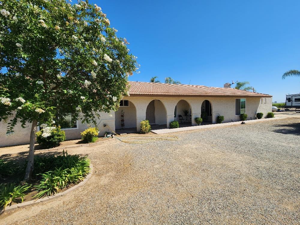 11736 W Jensen Ave, Kerman, CA 93630
