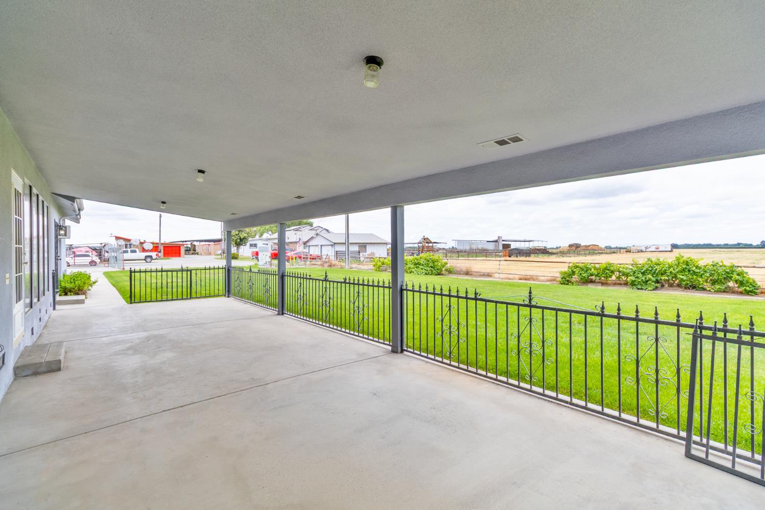 9200 Highway 41, Lemoore, CA 93245