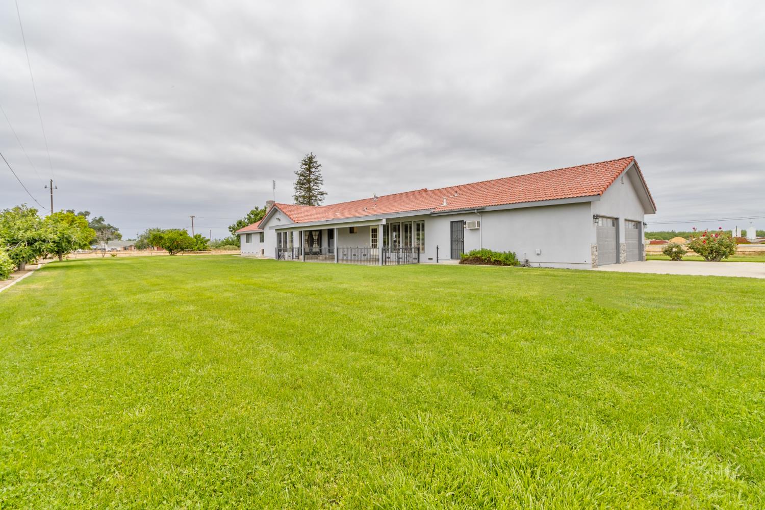 9200 Highway 41, Lemoore, CA 93245