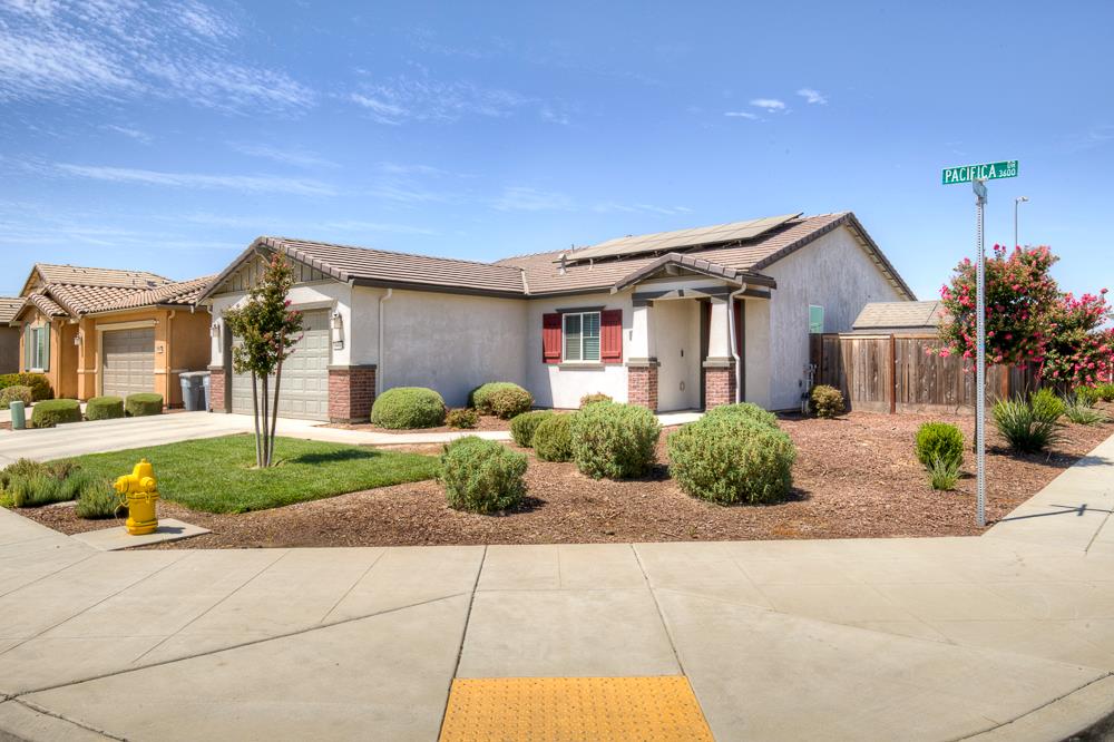 3609 Pacifica Dr, Madera, CA 93637