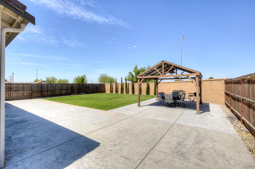 3609 Pacifica Dr, Madera, CA 93637