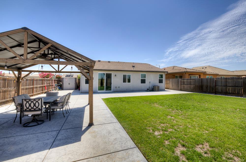 3609 Pacifica Dr, Madera, CA 93637