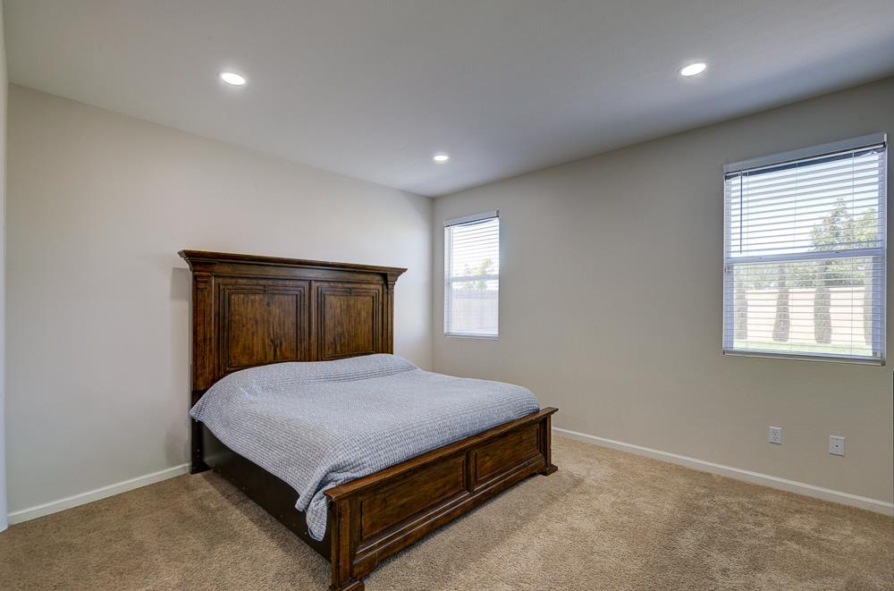 3609 Pacifica Dr, Madera, CA 93637