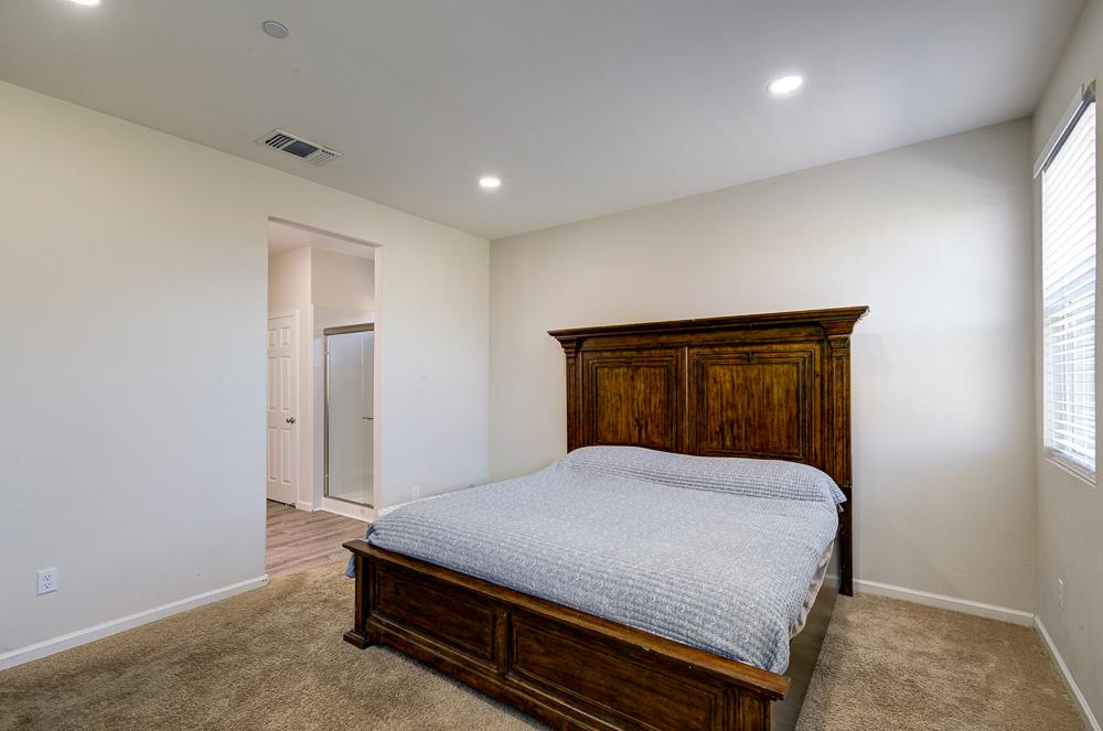 3609 Pacifica Dr, Madera, CA 93637
