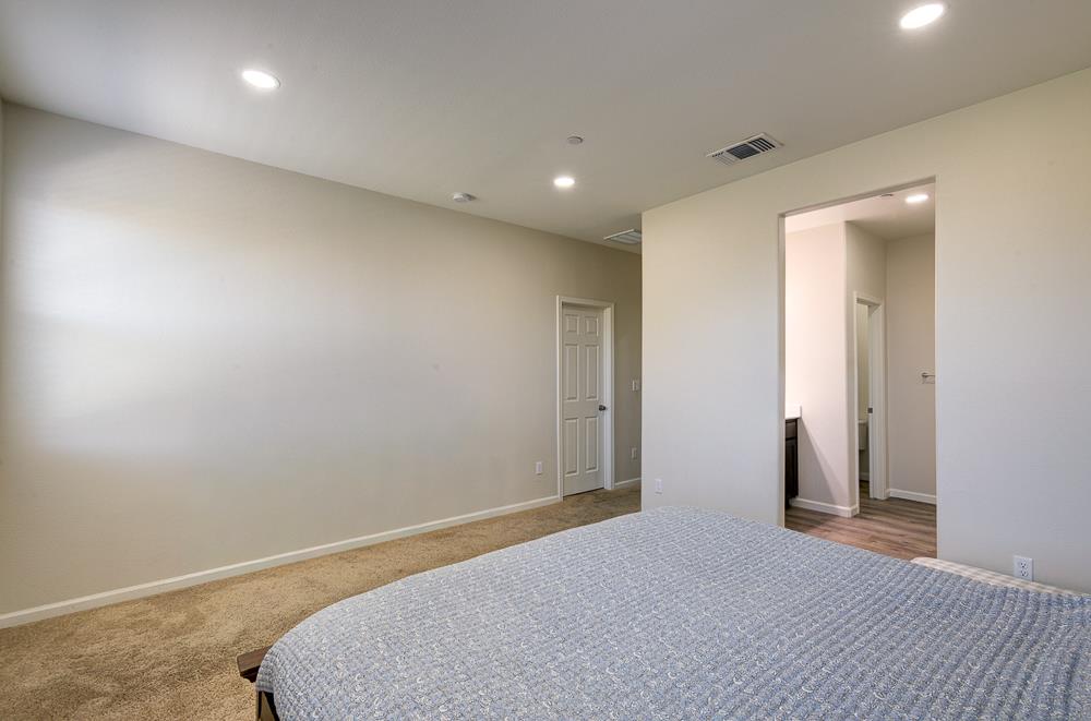 3609 Pacifica Dr, Madera, CA 93637
