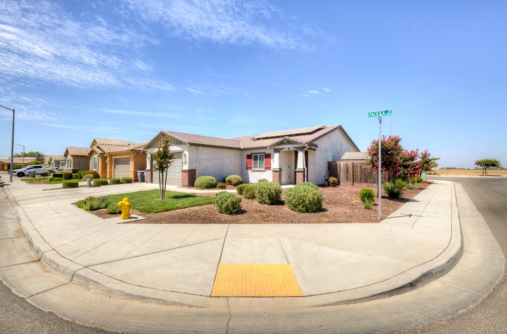 3609 Pacifica Dr, Madera, CA 93637
