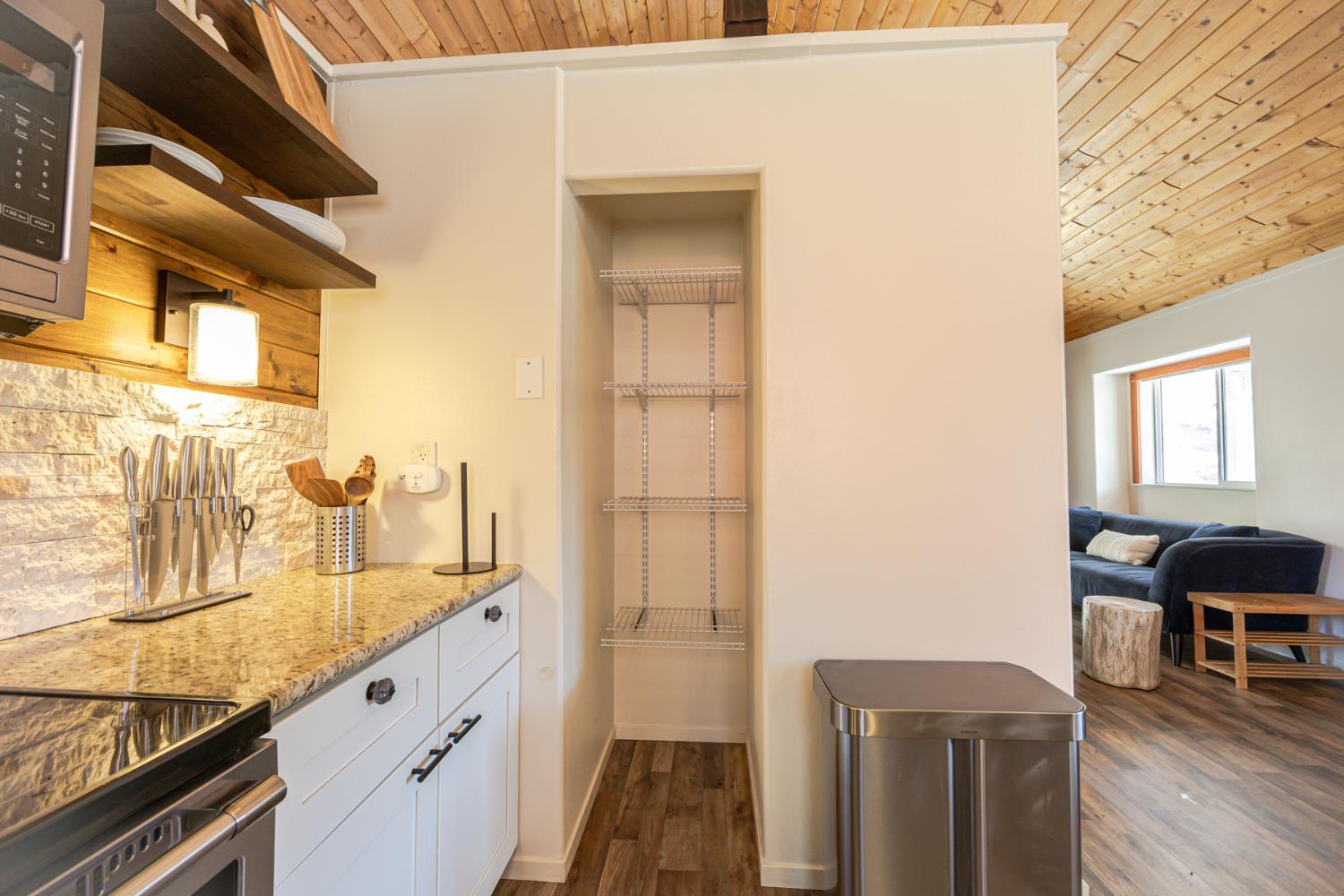 44041 Trabuco Rd, Coarsegold, CA 93614