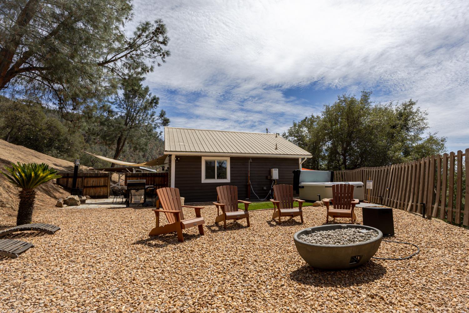 44041 Trabuco Rd, Coarsegold, CA 93614