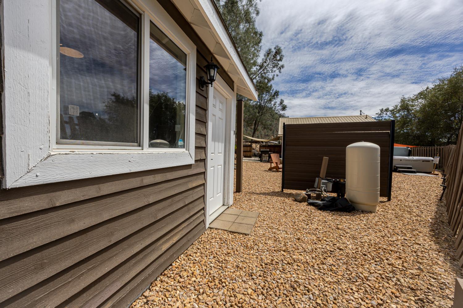 44041 Trabuco Rd, Coarsegold, CA 93614