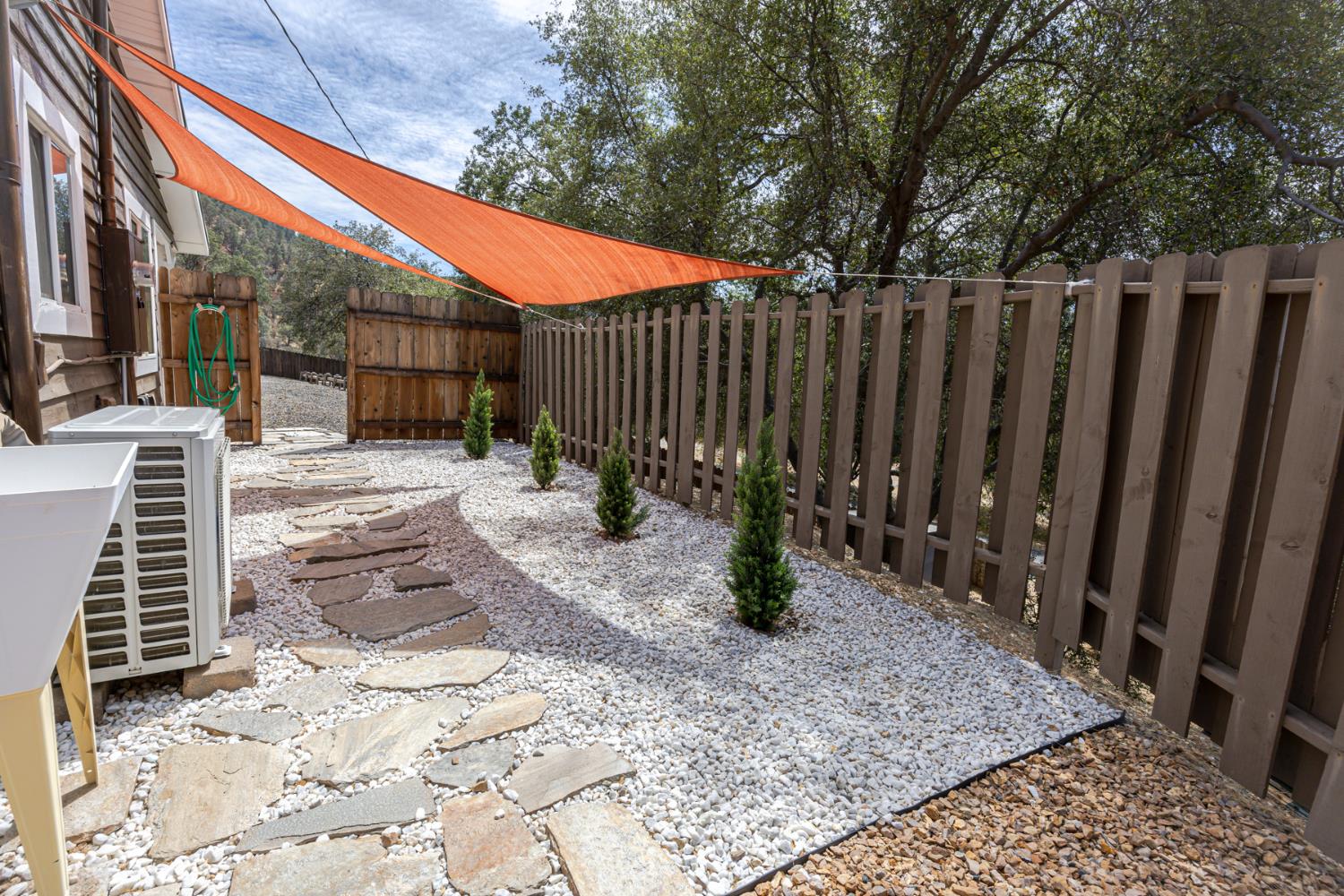 44041 Trabuco Rd, Coarsegold, CA 93614
