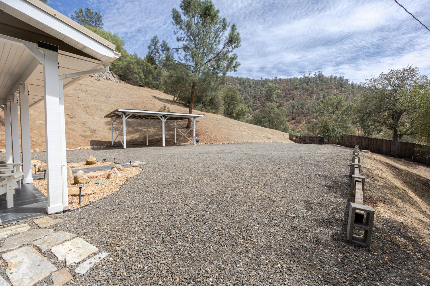 44041 Trabuco Rd, Coarsegold, CA 93614
